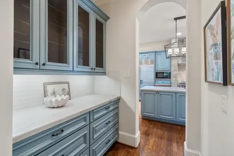 1010 Nantucket Drive F Houston TX 77057