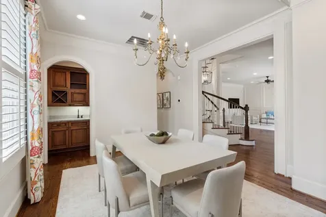 1010 Nantucket Drive F Houston TX 77057
