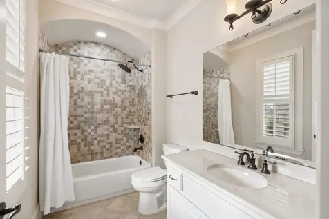 1010 Nantucket Drive F Houston TX 77057