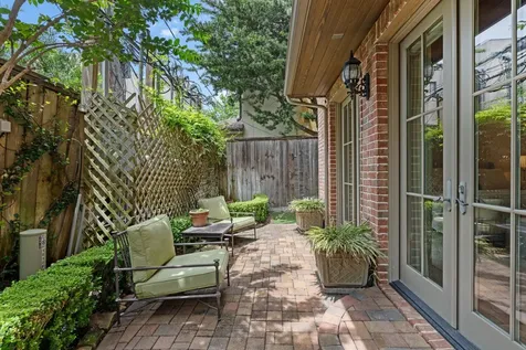 1010 Nantucket Drive F Houston TX 77057