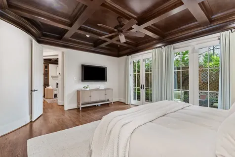1010 Nantucket Drive F Houston TX 77057