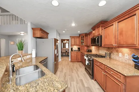12711 Laurel Bank Way Houston TX 77014