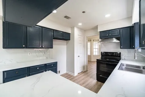 9107 Belle Glen Drive Houston TX 77099