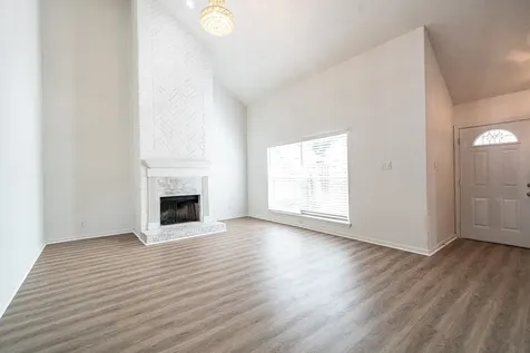 9107 Belle Glen Drive Houston TX 77099