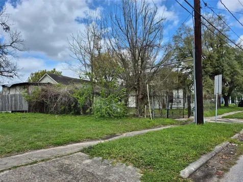 4618 Sharon Street Houston TX 77020