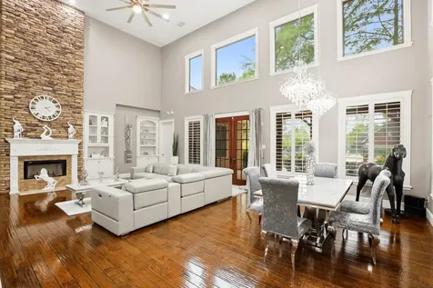 200 Creekside Court Sealy TX 77474