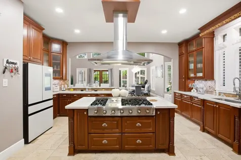 200 Creekside Court Sealy TX 77474