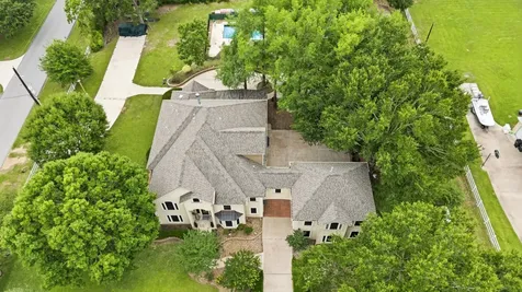 200 Creekside Court Sealy TX 77474