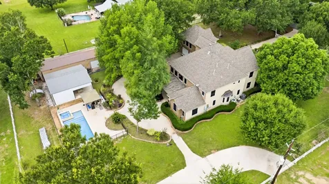 200 Creekside Court Sealy TX 77474