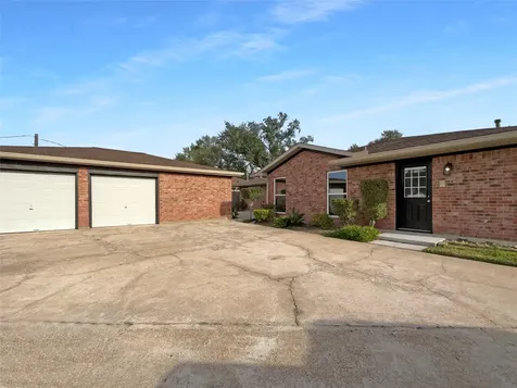 3302 Windsor Street Pearland TX 77581