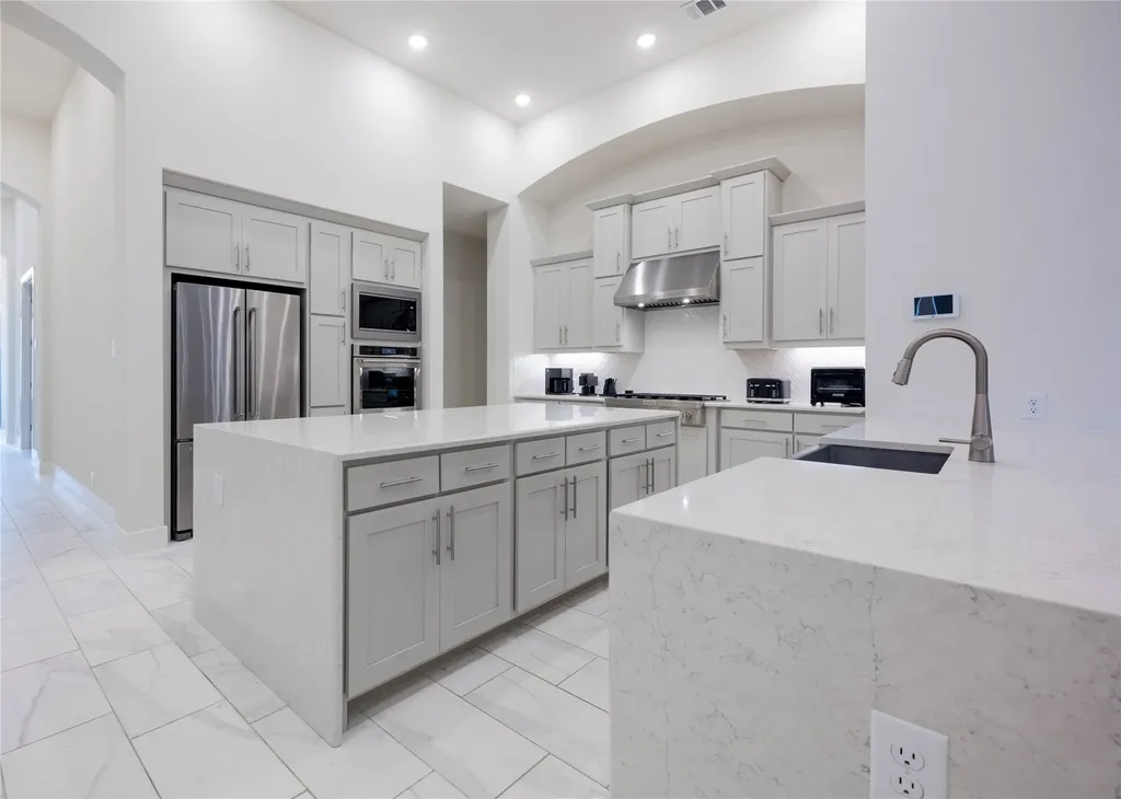 7015 Cantera Manor Boulevard San Antonio TX 78255