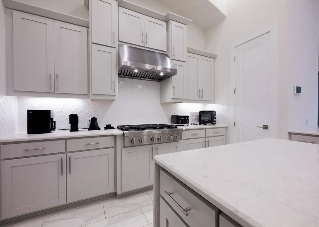 7015 Cantera Manor Boulevard San Antonio TX 78255