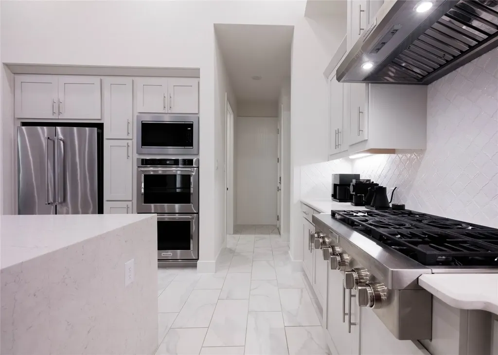 7015 Cantera Manor Boulevard San Antonio TX 78255