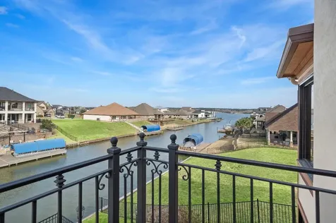 10804 Bourbon Street Willis TX 77318