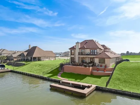 10804 Bourbon Street Willis TX 77318