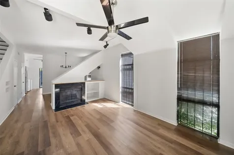 518 Hawthorne Street 1 Houston TX 77006