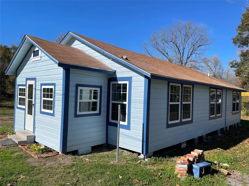 512 W 4th Street Corrigan TX 75939