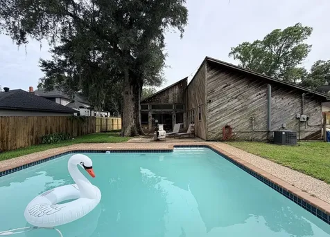110 Anchusa Street Lake Jackson TX 77566