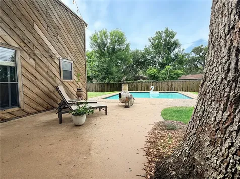 110 Anchusa Street Lake Jackson TX 77566