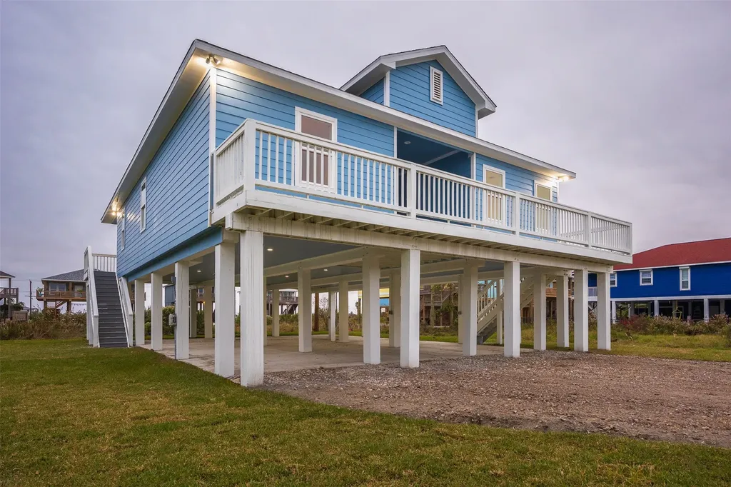 3261 Pirates Cove Crystal Beach TX 77650
