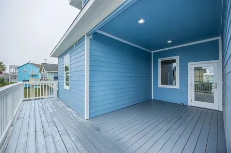 3261 Pirates Cove Crystal Beach TX 77650