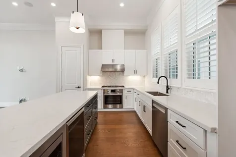 2222 Lou Ellen Lane A Houston TX 77018
