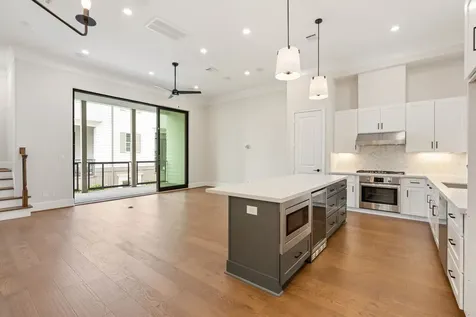 2222 Lou Ellen Lane A Houston TX 77018