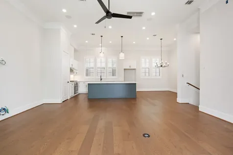 2222 Lou Ellen Lane A Houston TX 77018