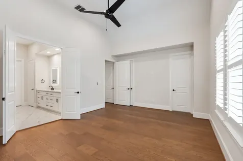 2222 Lou Ellen Lane A Houston TX 77018