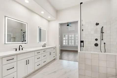 2222 Lou Ellen Lane A Houston TX 77018