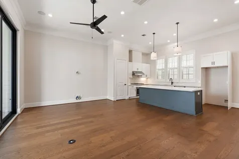 2222 Lou Ellen Lane A Houston TX 77018