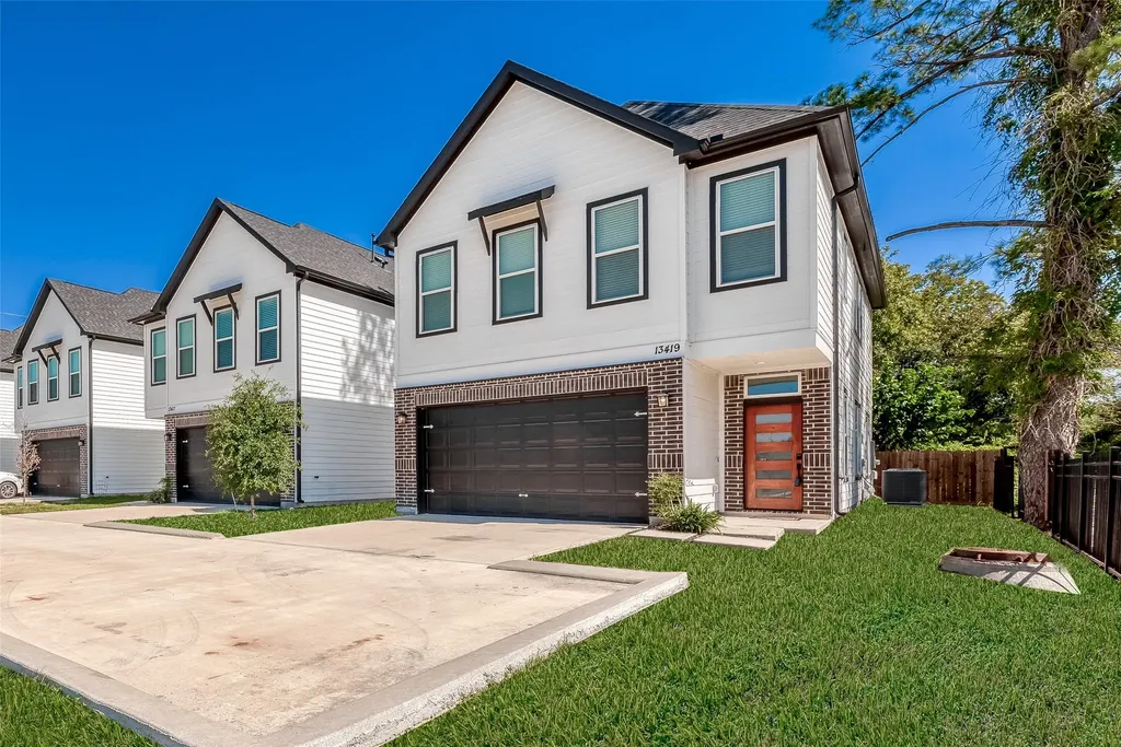 13419 Scott Street Houston TX 77047