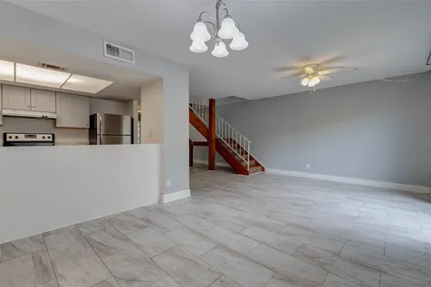 2267 Triway Lane 231 Houston TX 77043