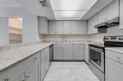 2267 Triway Lane 231 Houston TX 77043