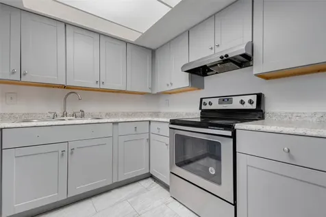 2267 Triway Lane 231 Houston TX 77043
