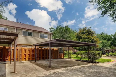 2267 Triway Lane 231 Houston TX 77043