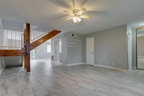 2267 Triway Lane 231 Houston TX 77043