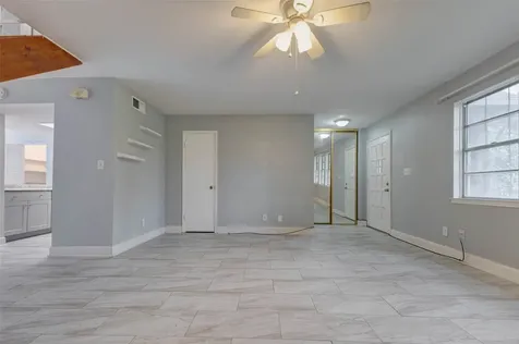 2267 Triway Lane 231 Houston TX 77043