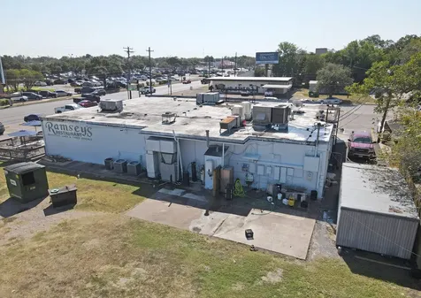 1403 N Navarro Street Victoria TX 77901