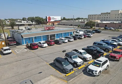 1403 N Navarro Street Victoria TX 77901