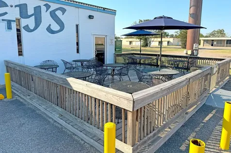 1403 N Navarro Street Victoria TX 77901