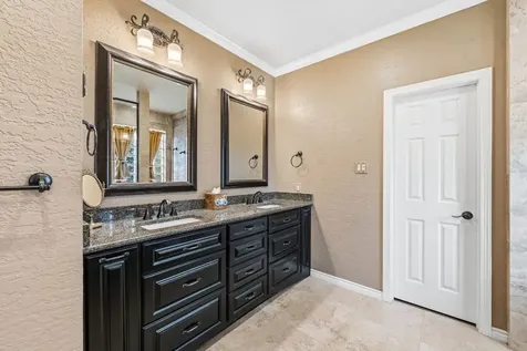2439 Riverway Oak Drive Kingwood TX 77345
