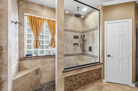 2439 Riverway Oak Drive Kingwood TX 77345