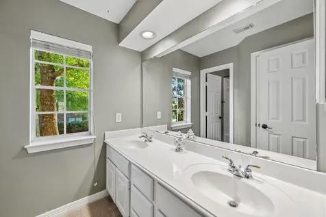 2439 Riverway Oak Drive Kingwood TX 77345