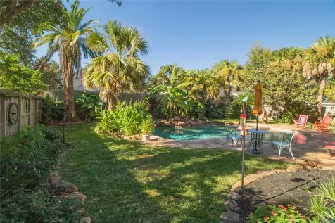 2439 Riverway Oak Drive Kingwood TX 77345