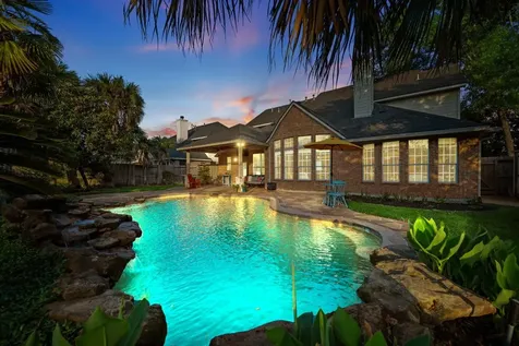 2439 Riverway Oak Drive Kingwood TX 77345
