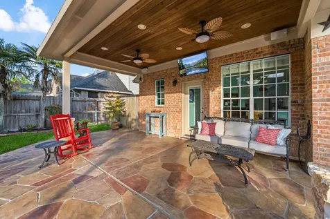 2439 Riverway Oak Drive Kingwood TX 77345