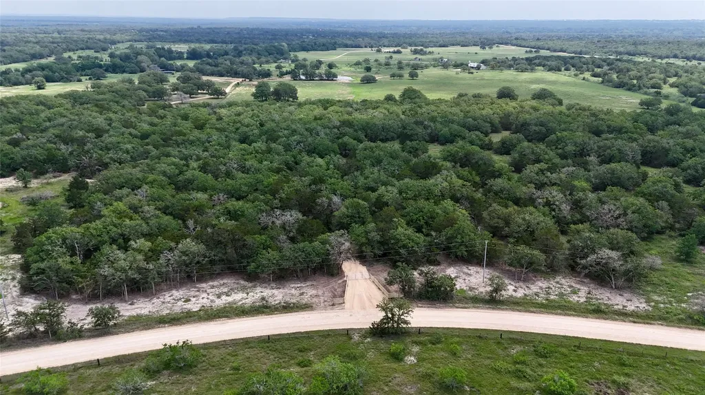 1649 Davis Road Muldoon TX 78949