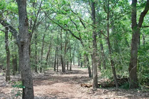 1649 Davis Road Muldoon TX 78949