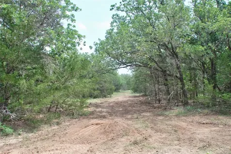 1649 Davis Road Muldoon TX 78949
